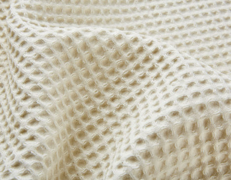 Bio-Waffelpikee Stoff mit großem Muster aus kbA Baumwolle in Natur von Cotonea inside