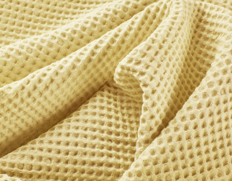 Bio-Waffelpikee Stoff mit großem Muster aus kbA Baumwolle in Vanille von Cotonea inside
