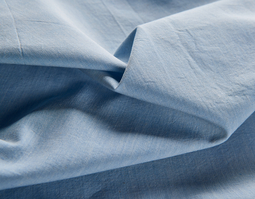 Bio-Chambray Stoff aus kbA Baumwolle in Natur und Blau gewaschen von Cotonea fabrics