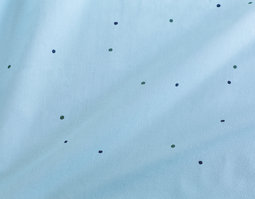 Bio Renforce Stoff aus reiner Bio-Baumwolle mit Punktemuster in Hellblau von Cotonea fabrics 